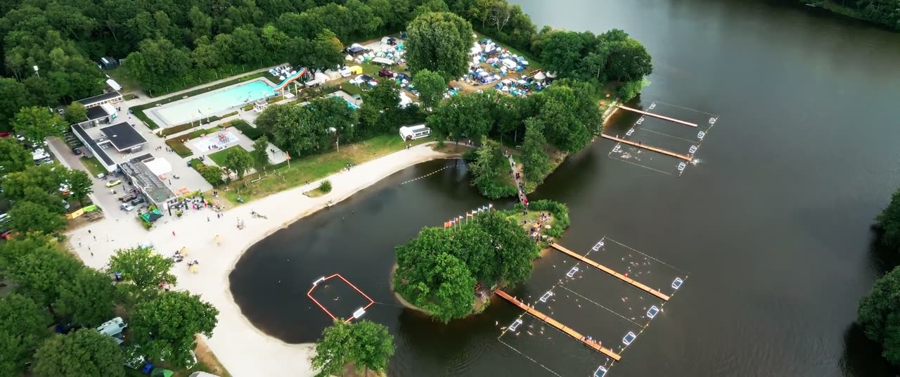 Luchtfoto van het ZEPTA-terrein bij Moekesgat